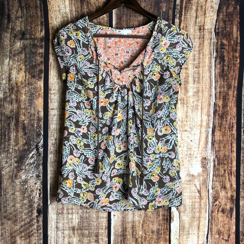 DR2 sleeveless blouse